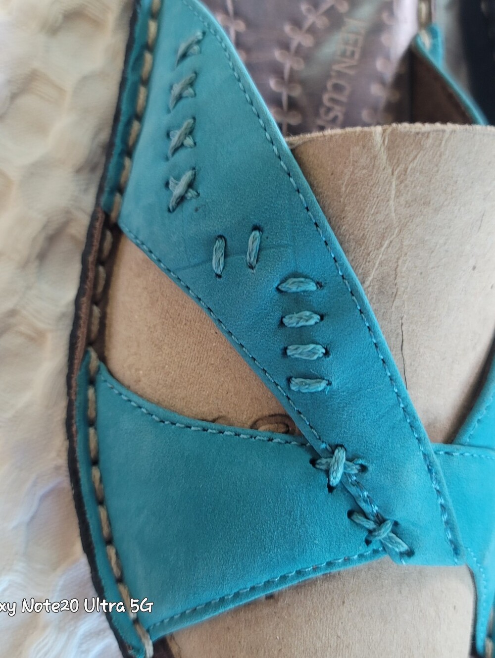 EUC KEEN Cush Leather Thong Sandals Aqua Teal Size 9 Like New BOHO Y2K Comfort